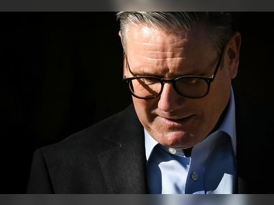 The Political Consequences of Brexit: The Impact of Trump's Trade Changes and Farage's Ascendancy on Starmer