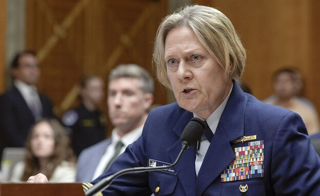 Trump Administration Directs Admiral to Leave Official Residence in Three Hours