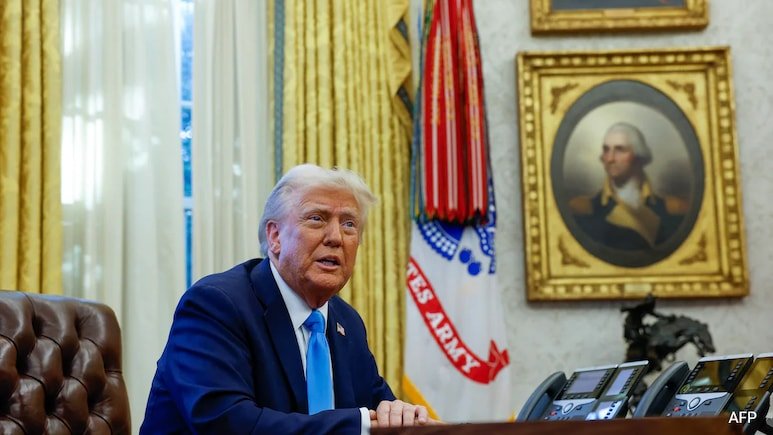 Trump and Putin Engage in Phone Conversation During Ukraine Conflict, Peace Talks Commenced