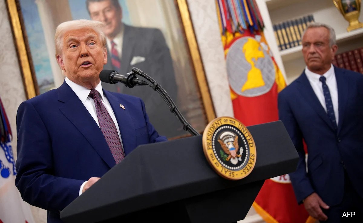 Trump Asserts BRICS 'Is No More' in Light of Tariff Threats