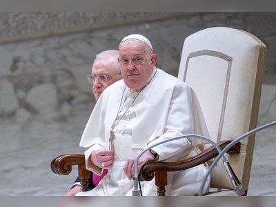 Pope Francis Admitted to Hospital Due to Pneumonia Suffers Breathing Emergency