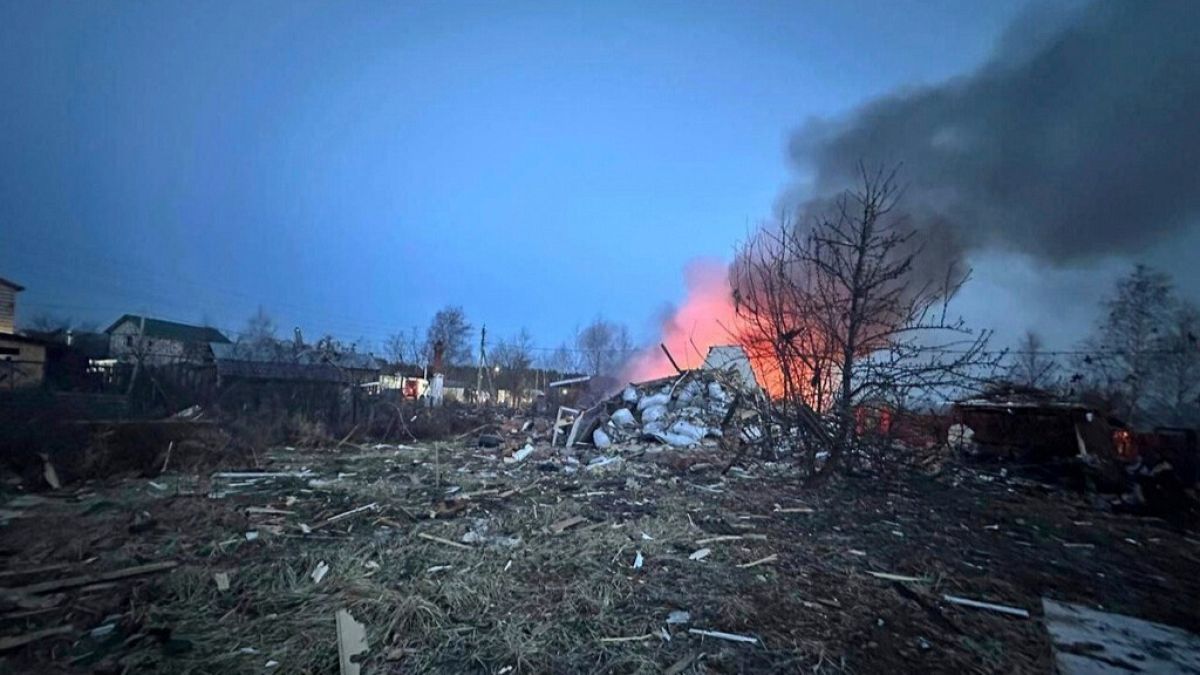 Ukraine Conducts Major Drone Assault on Moscow Amid Ongoing U.S. Peace Negotiations