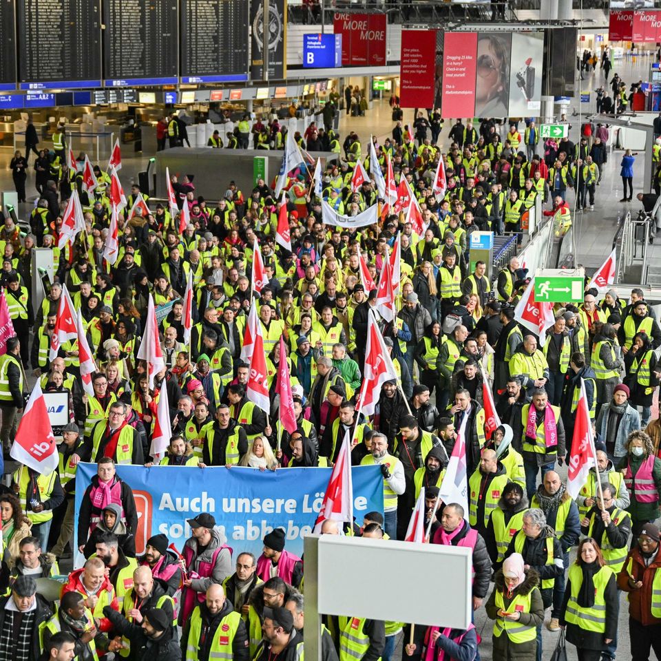 Große Streikmaßnahmen zur Störung der Dienstleistungen an deutschen Flughäfen