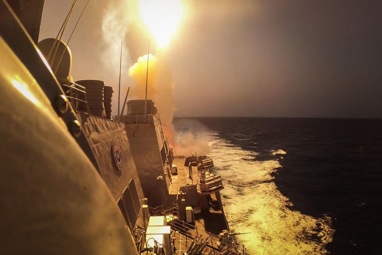 US and Houthi Rebels Reach Ceasefire Agreement Mediated by Oman