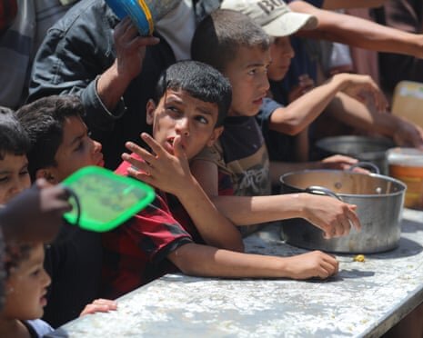 UK-Anwälte für Israel verurteilt wegen Behauptung, der Krieg könne Fettleibigkeit im Gazastreifen reduzieren.
