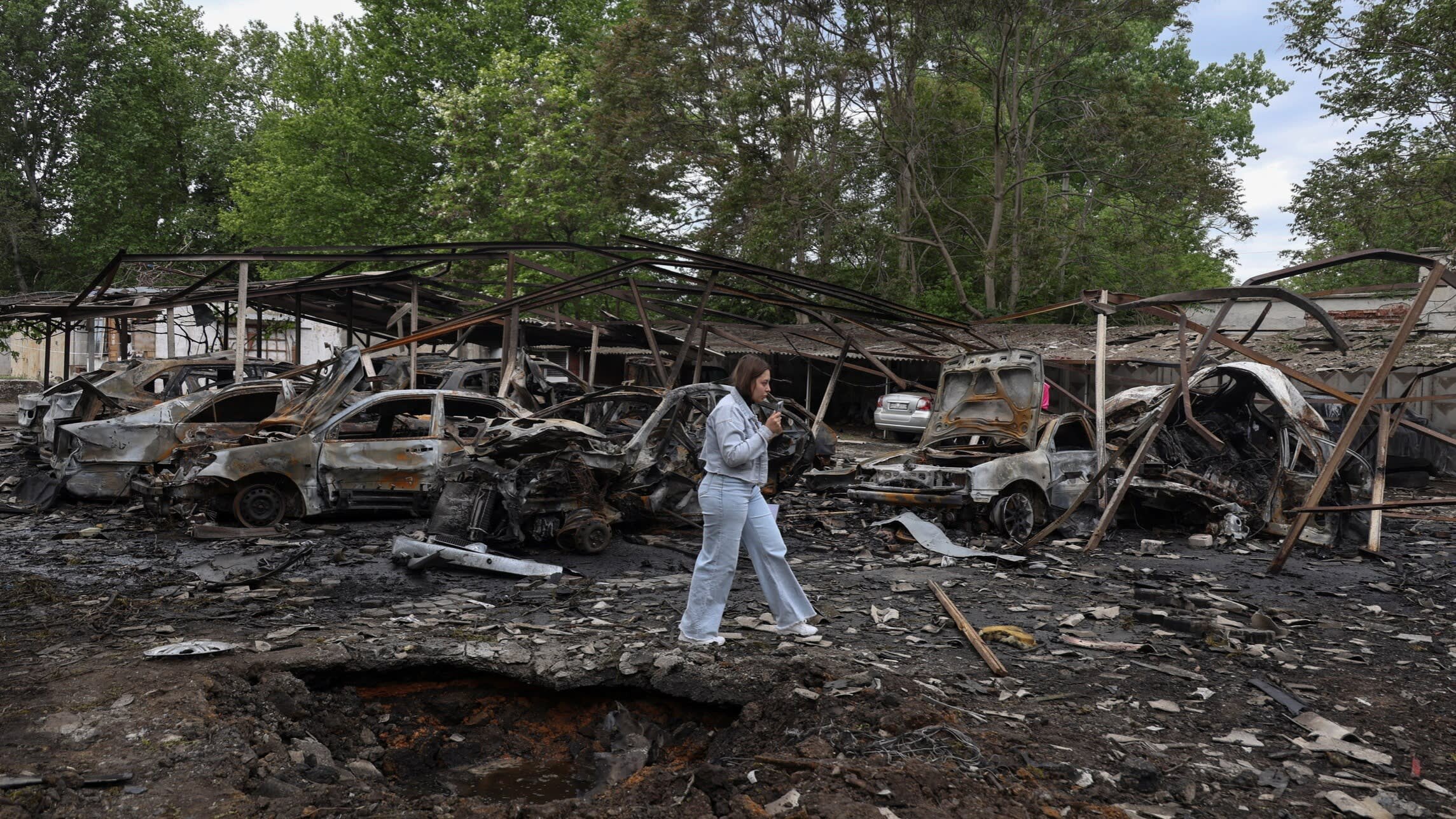 Trump warnt, dass Putin 'mit dem Feuer spielt' amid eskalierenden Ukraine-Konflikt.