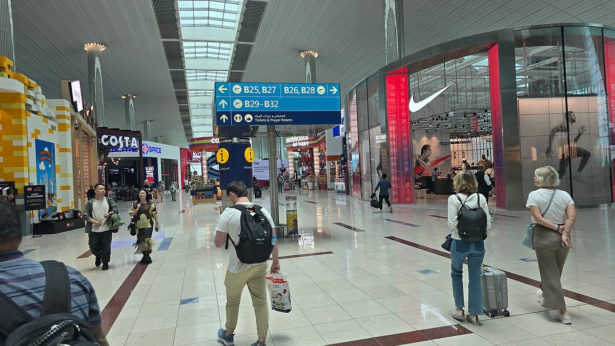 Flights Resume at Dubai Airports Following Brief Suspension