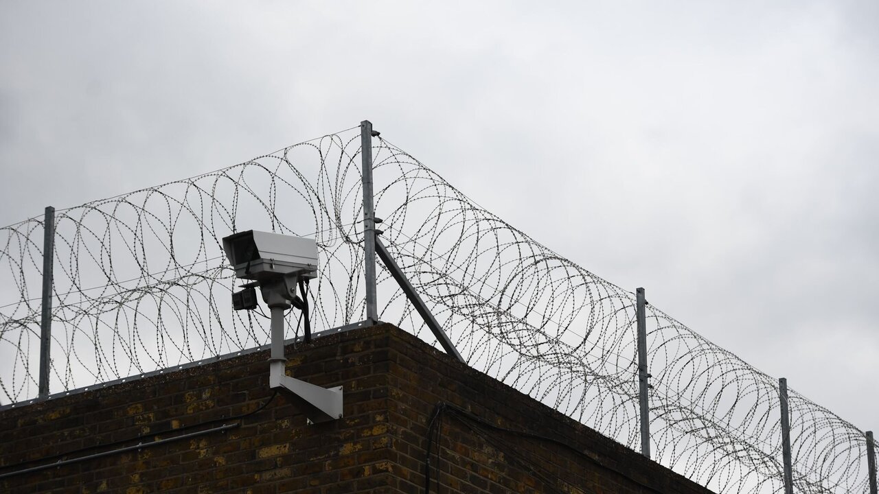 Britain to Deport Foreign Prisoners Before Serving Half Their Sentences