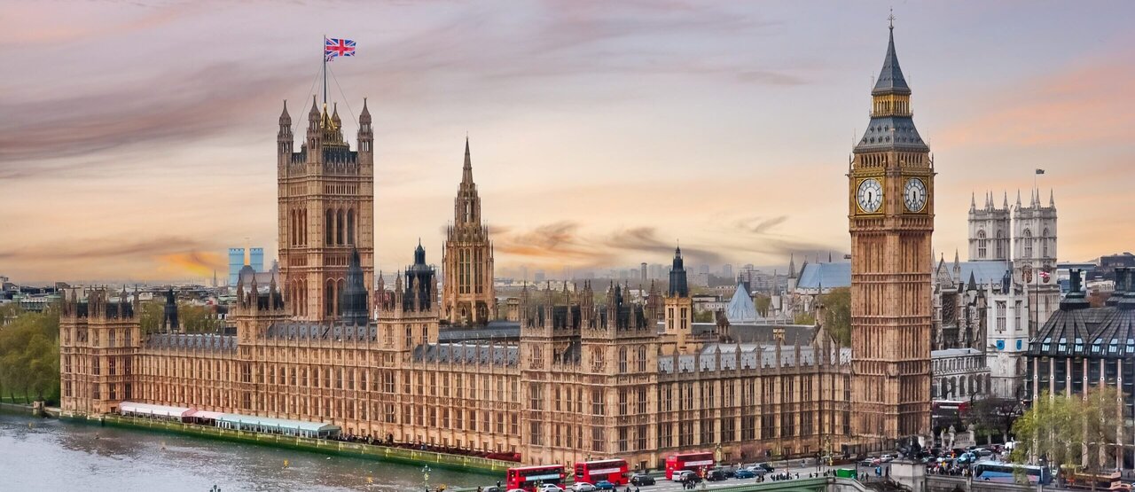 Britain to Arm Ukraine Using Interest from Frozen Russian Assets