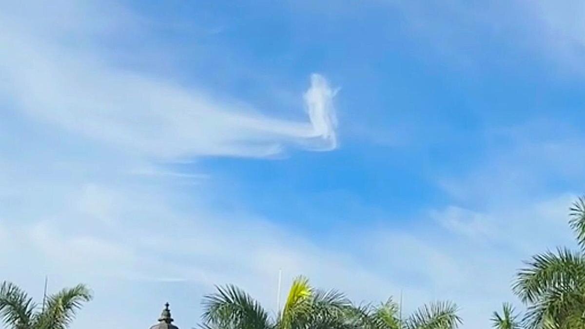 Jesus Apparition Captured in Clouds After Philippine Mass