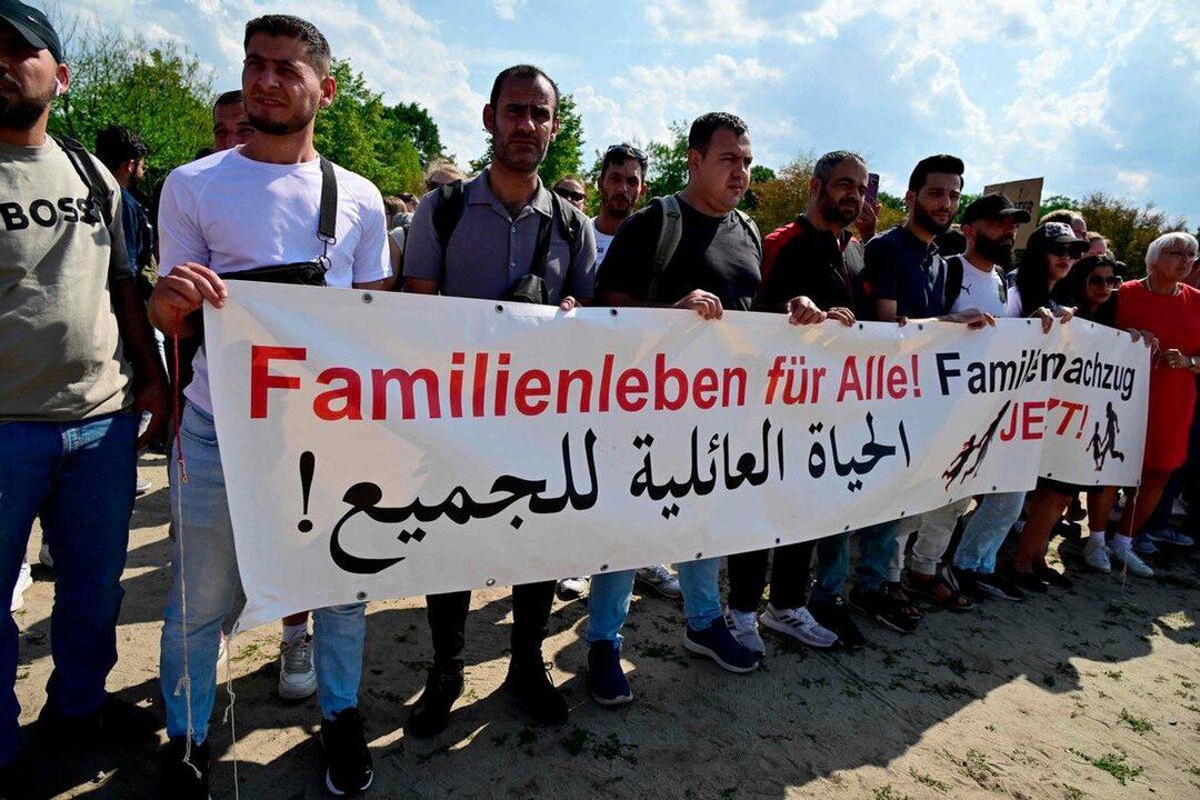 Germany Limits Refugee Family Reunification in New Law