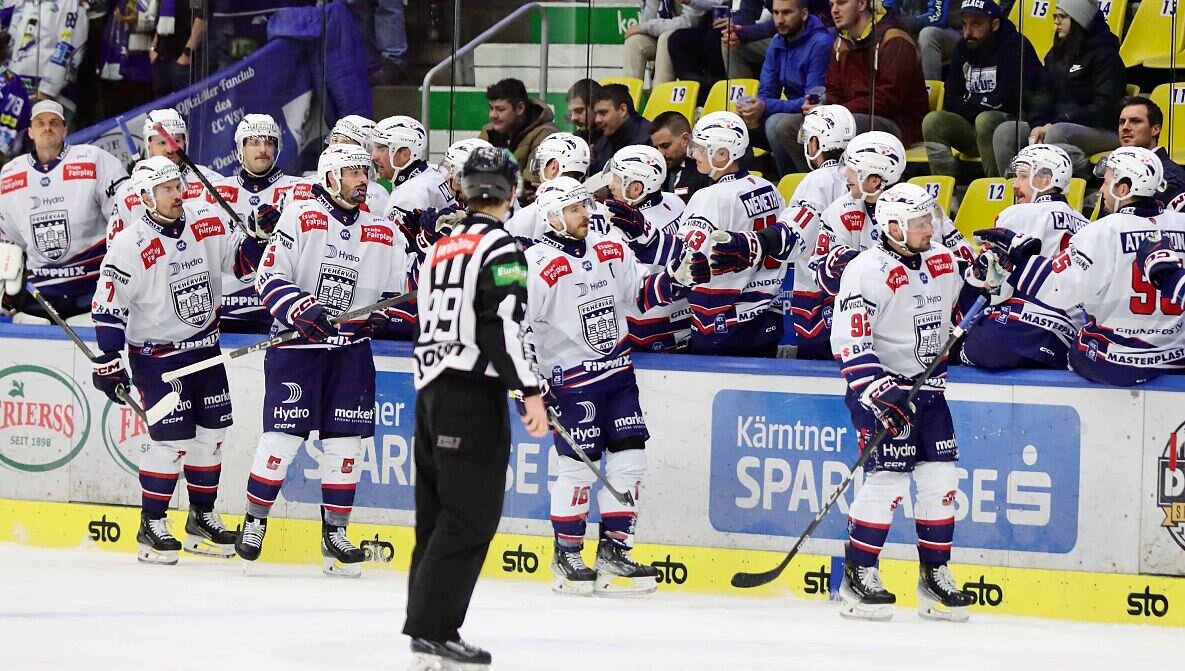 Fehérvár Hockey Club Makes History in Champions League