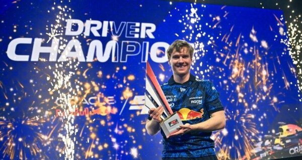 Jarno Opmeer Claims 2025 F1 Sim Racing World Championship