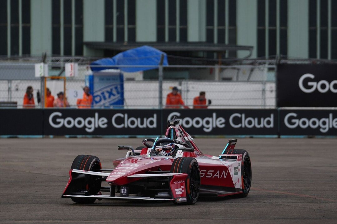 Oliver Rowland Clinches Formula E Championship for Britain