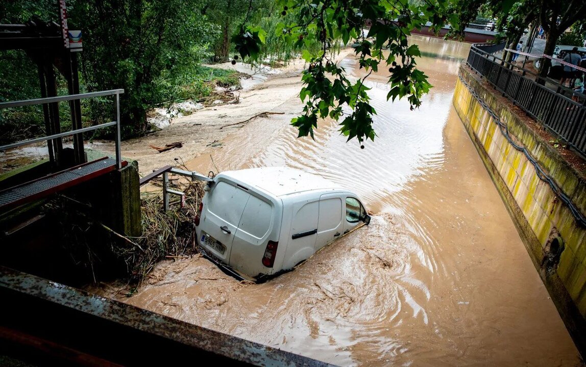 Flooded Barcelona Hospital Evacuated Amid Torrential Rains