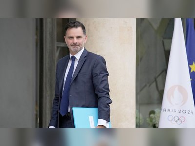 France’s Government Faces Criticism Over Strict Budget Plan