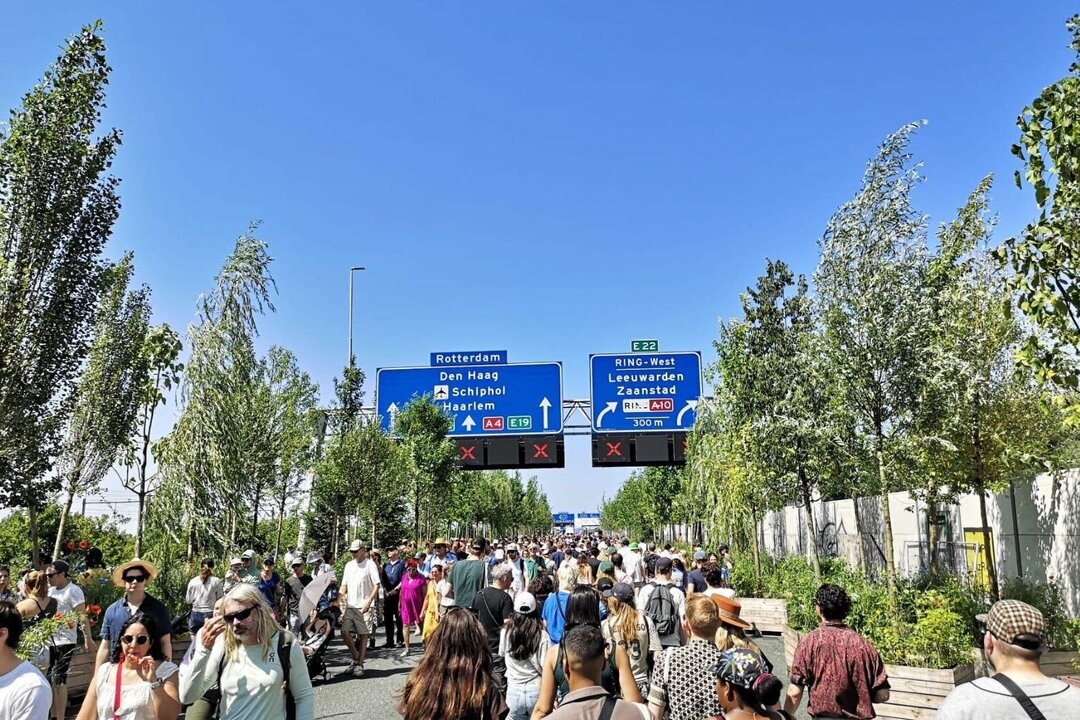 Amsterdam Marks 750th Anniversary with Car-Free Highway Festival