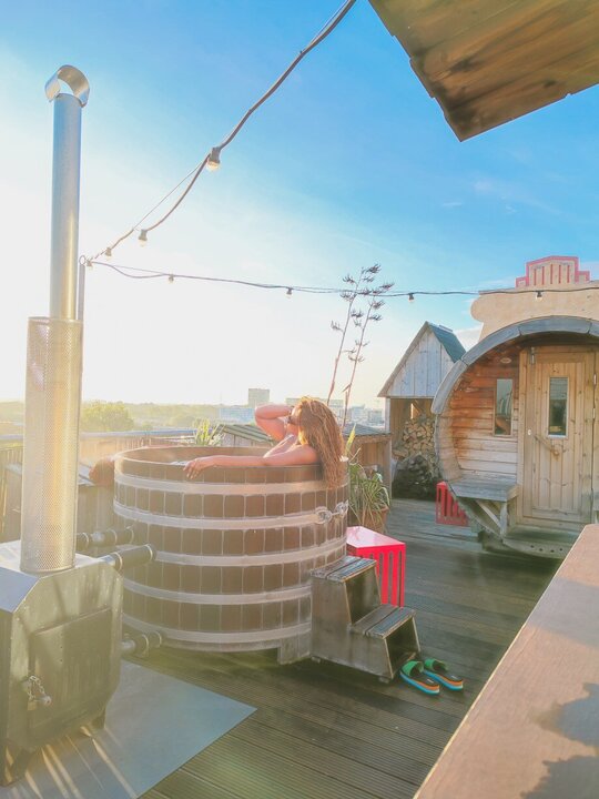 Travel Writer Praises Sober Amsterdam Experience
