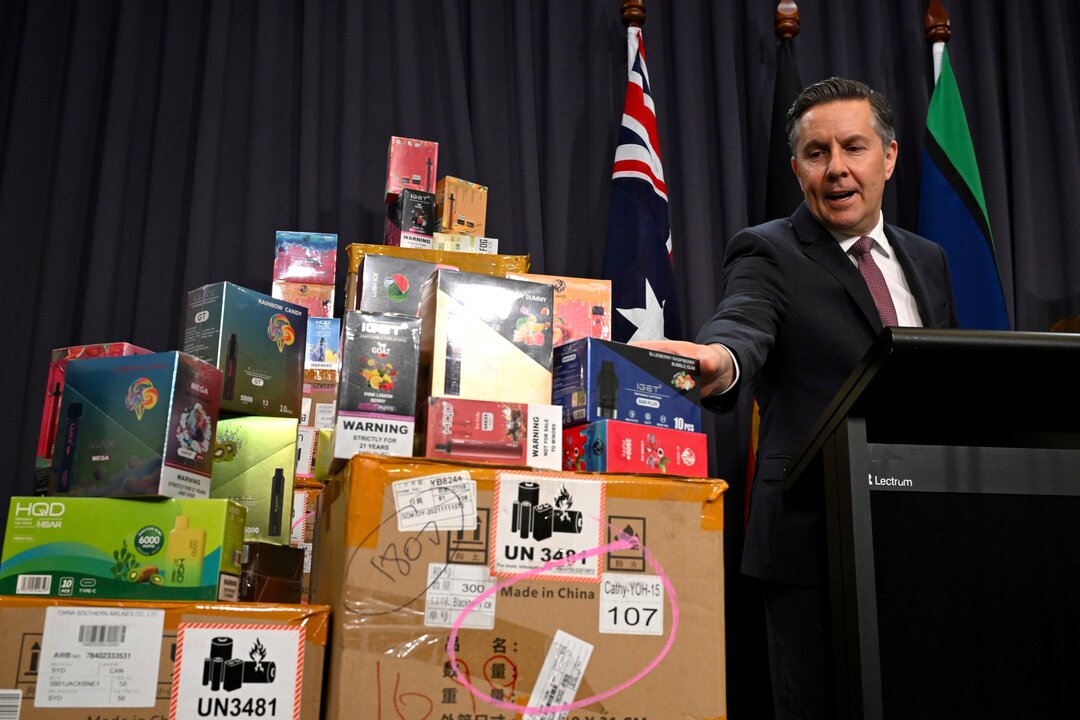 Australian Health Minister Says Teenage Vaping Has 'Turned a Corner'