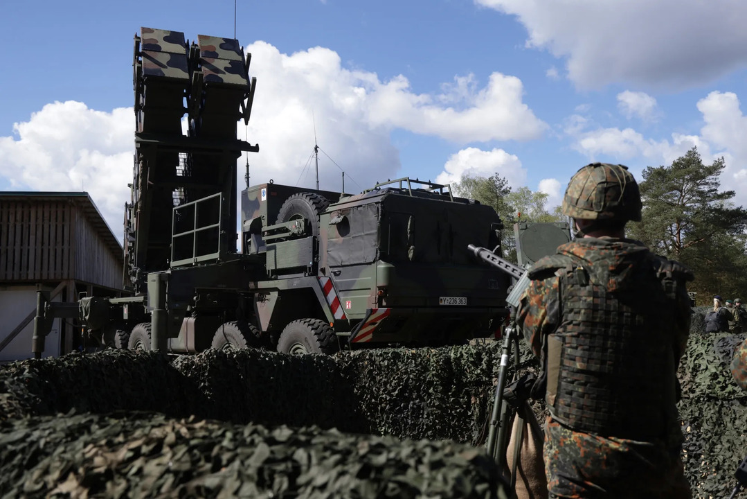 Trump behauptet, dass Patriot-Raketen aus Deutschland in die Ukraine versandt werden.