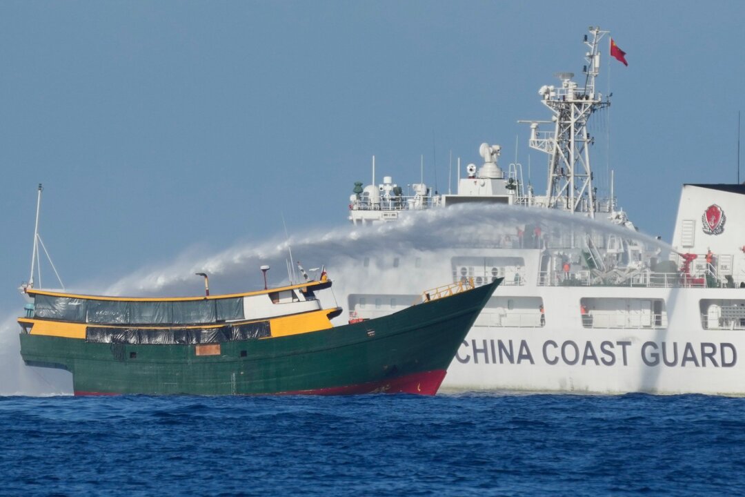 US-Backed Boat Hub to Strengthen Philippines’ South China Sea Edge