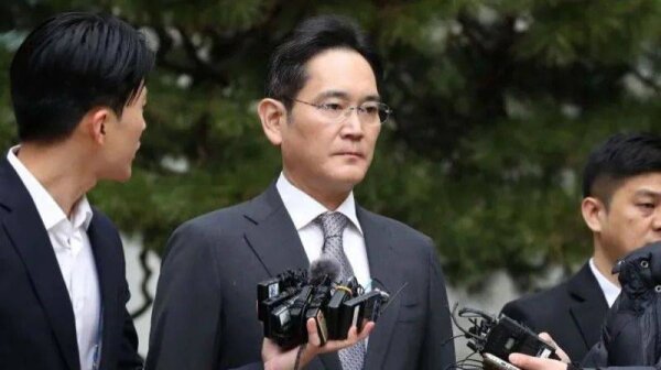 Samsung boss cleared of fraud by South Korea's top court