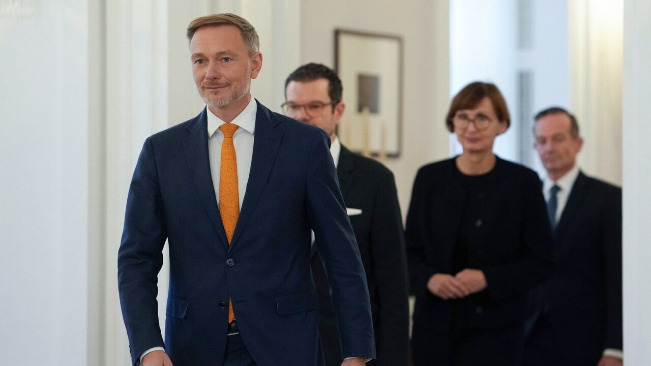 EU Issues Warning to Netherlands Over Tax Breaks