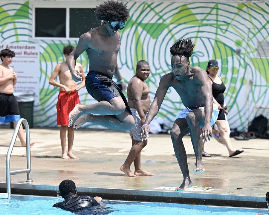 Amsterdam Seeks Grant for Veterans Park Pool House