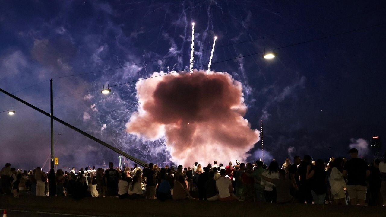 Fireworks Mishap Injures 19 at Düsseldorf Fair