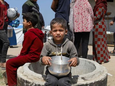 UK Faces Legal Challenge Over Gaza Child Evacuation Policy