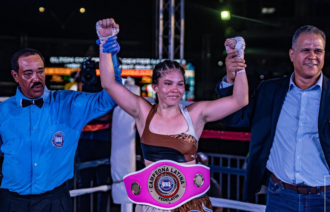 Panamanian Boxer Nataly Delgado Wins WBA Super Flyweight Title