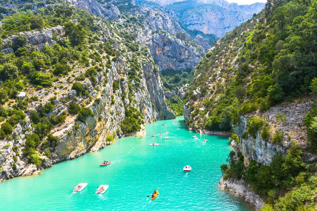 Explorez le monde sans quitter la France : dix destinations inspirées des voyages.