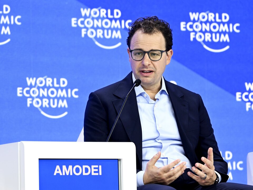 Anthropic CEO Raises Concerns Over UAE, Qatar Investment Risks