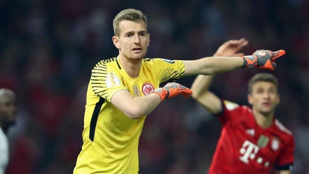 AS Monaco Finalizes Agreement to Sign Goalkeeper Lukas Hradecky