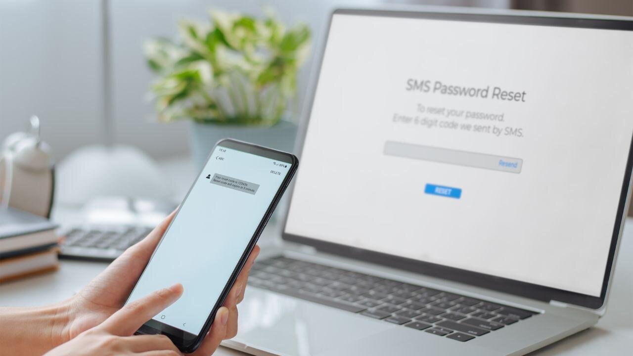 البنوك الإماراتية ستوقف رسائل SMS و OTPs عبر البريد الإلكتروني
