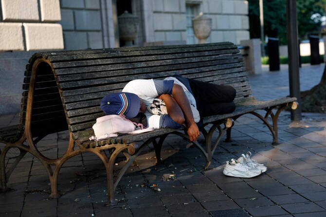 Democrats and advocates criticize Trump's executive order on homelessness