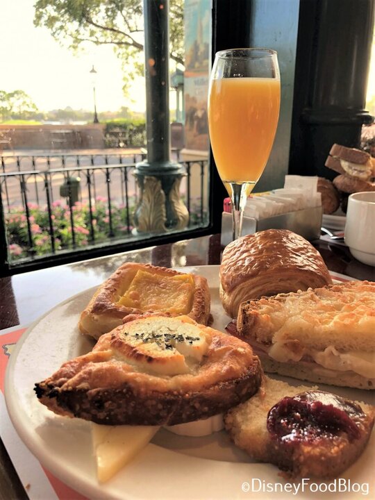 Le restaurant Chefs de France en France ajoute un buffet de petit-déjeuner pour le festival EPCOT.