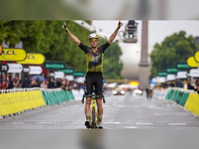 Wout van Aert remporte la dernière étape du Tour de France.