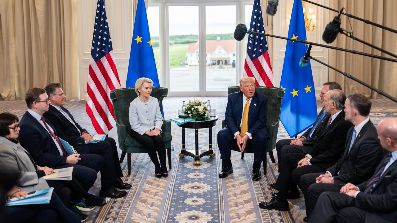 Trump’s EU Trade Deal Faces Criticism Over ‘Impossible’ Energy Targets
