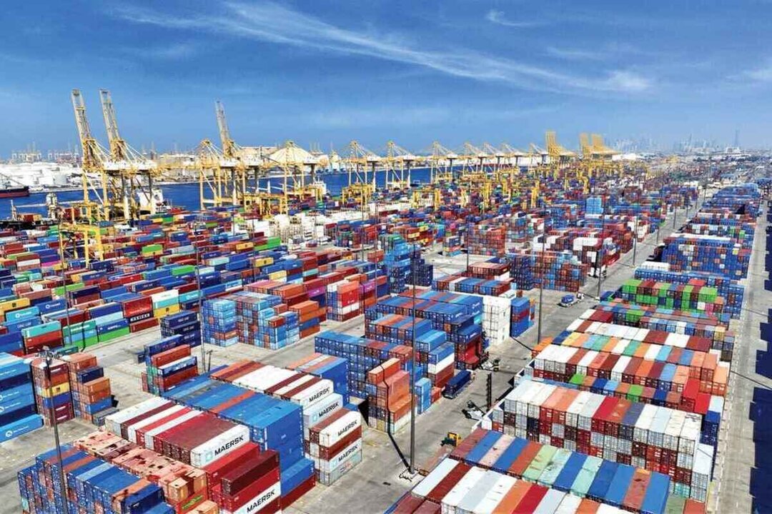 تجارة الإمارات غير النفطية مع الخارج ترتفع إلى 462.8 مليار دولار في النصف الأول من 2025