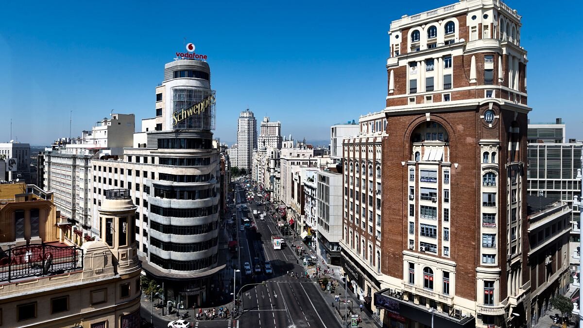 Eurozone Growth Slows but Stays Positive in Second Quarter