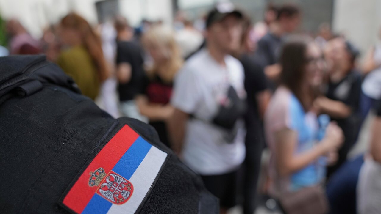 Srpska policija se sukobila sa protestantima zbog istjerivanja studenata