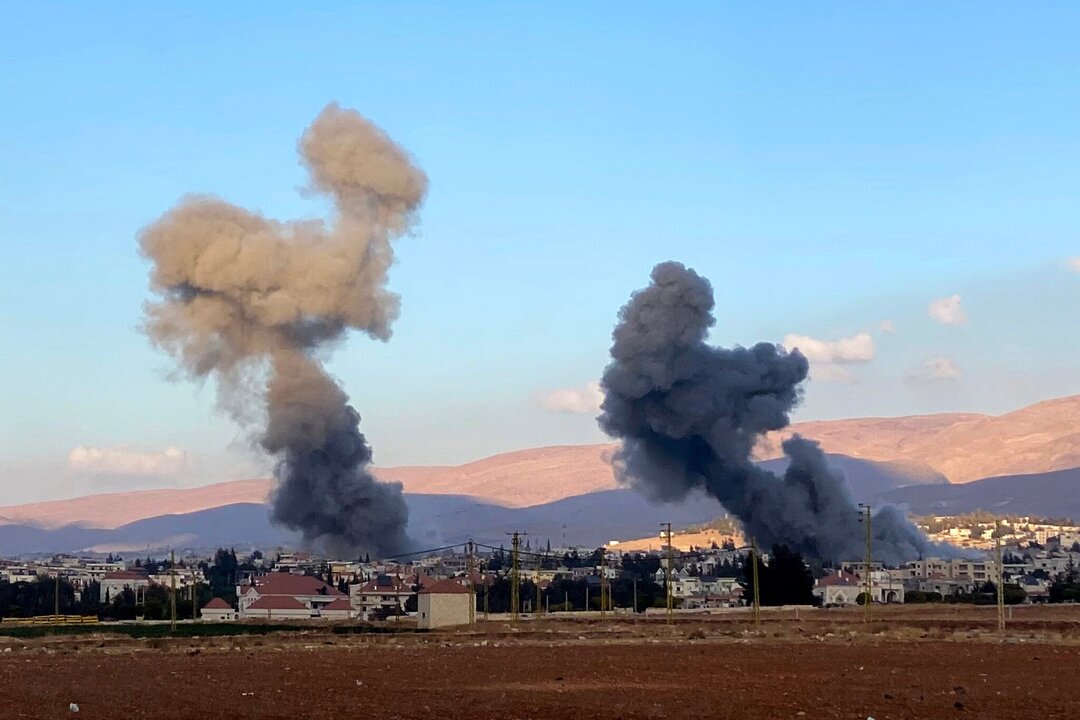 Israeli Airstrikes Strike Hezbollah Sites in Bekaa Valley