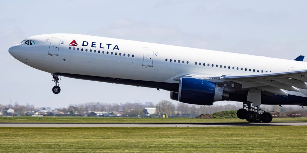 Severe Turbulence Forces Diversion of Salt Lake City–Amsterdam Flight