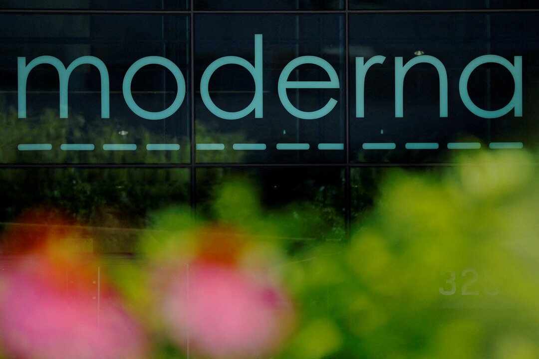 Moderna trims 2025 guidance after UK delivery delays