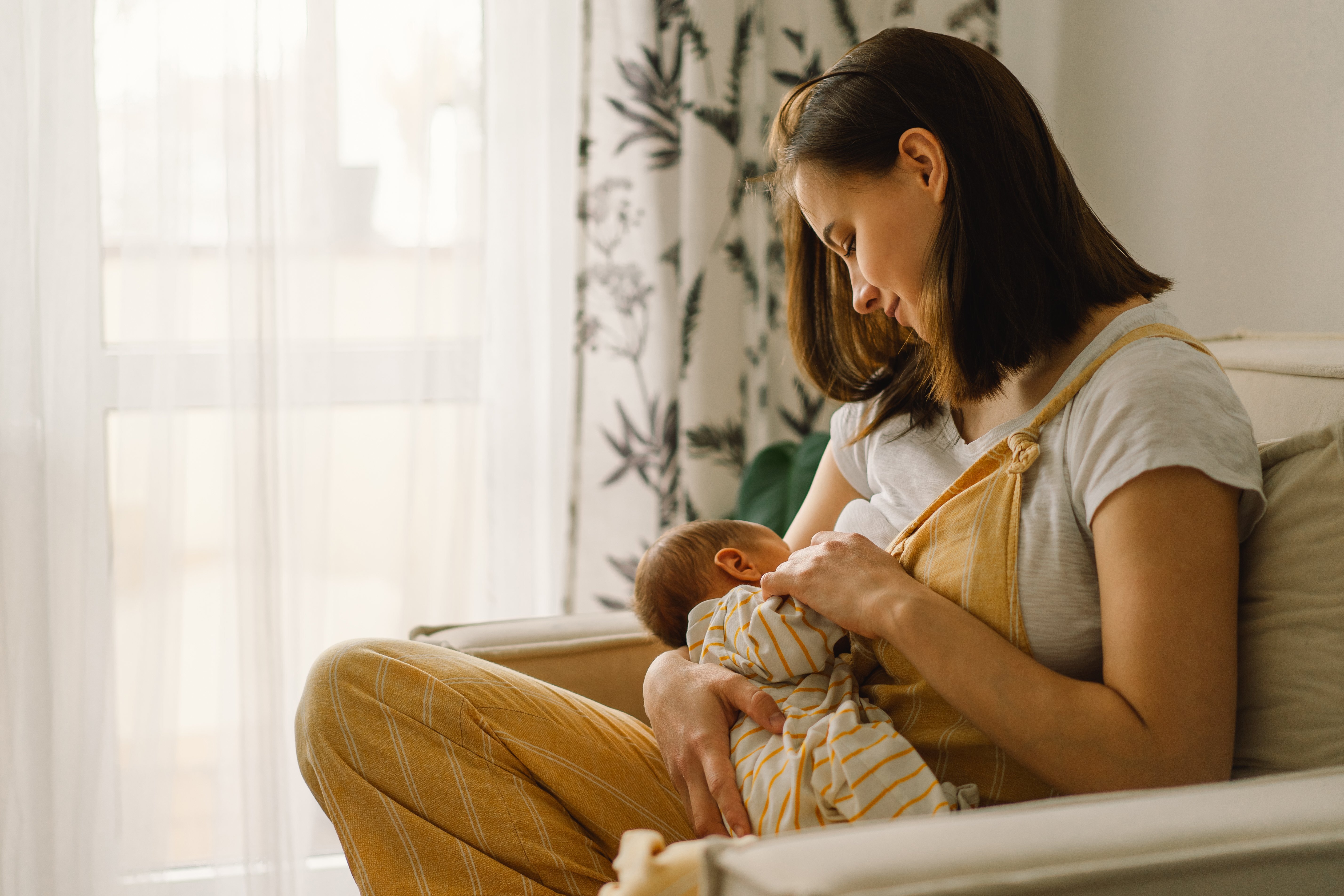 Costa Rica Enacts New Regulation Mandating Breastfeeding Facilities in Workplaces