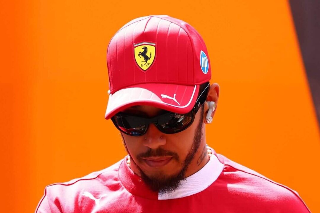 Lewis Hamilton Calls Himself 'Useless' After Q2 Exit