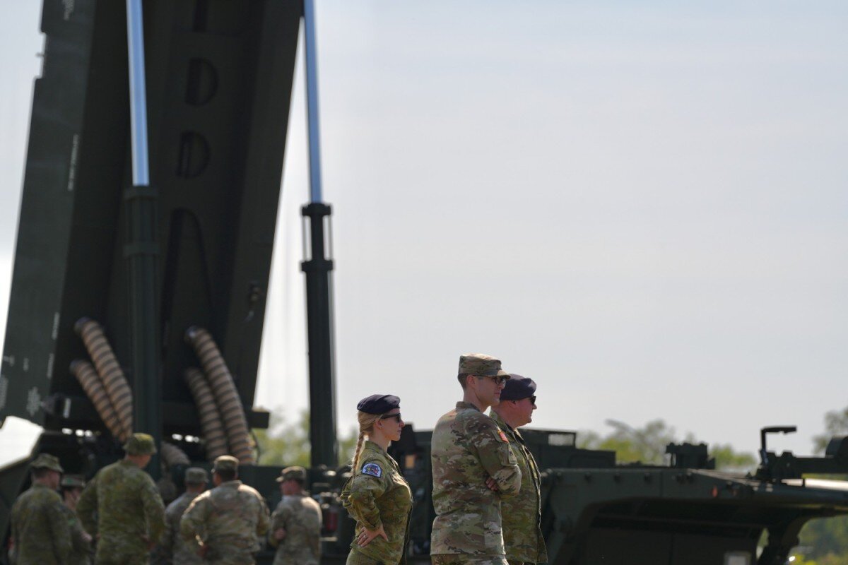 U.S. Army Deploys Long‑Range “Dark Eagle” Hypersonic System to Australia