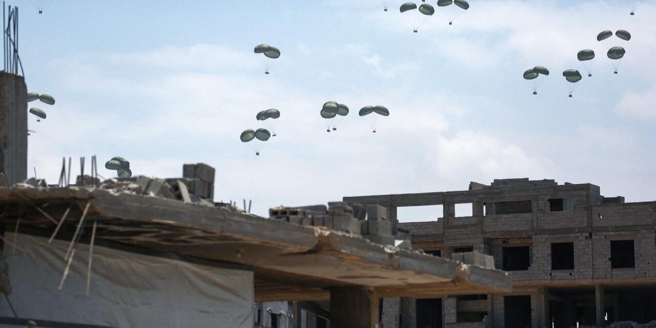 France Begins Humanitarian Airdrops into Gaza