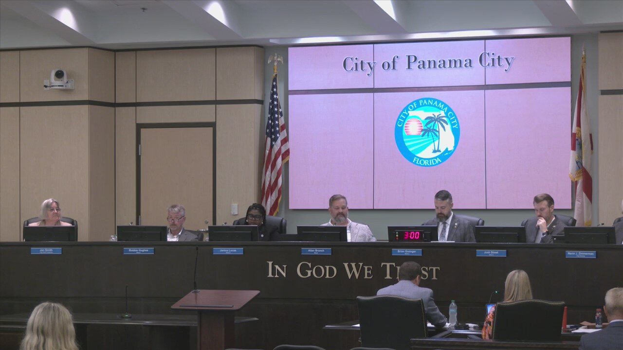 Panama City Residents Voice Concerns at Monthly Town Hall Meeting